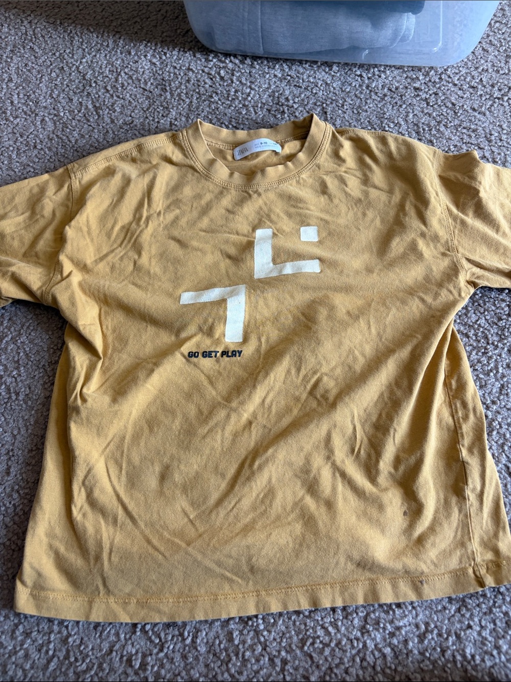 B73 Zara Youth 9/10 Mustard Graphic Tee - Go Get Play